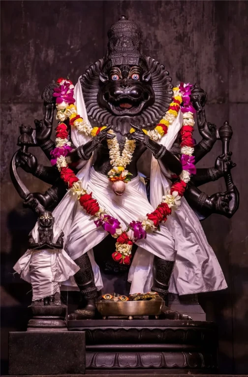 नरसिंह मन्त्रराजपाद स्तोत्र - Narasimha Mantrarajapada Stotra Sanskrit Lyrics