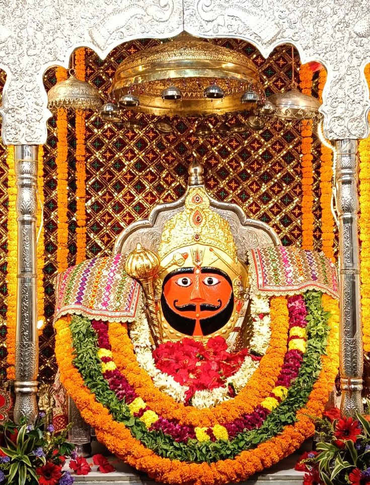 Thumbnail for 'सालासर बालाजी हनुमान आरती हिन्दी में - Shri Salasar Balaji …'